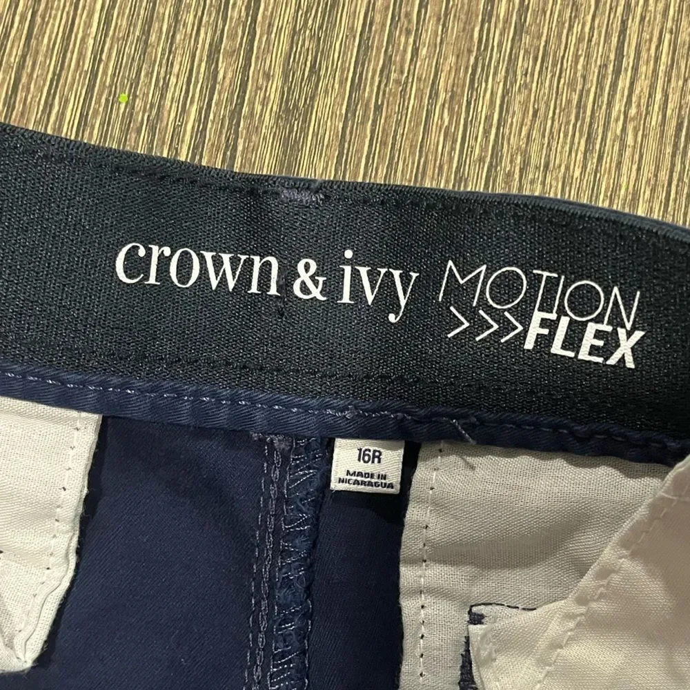 Crown & Ivy Boys Youth Motion Flex Printed Shorts Flat Front Stretch Navy 16R